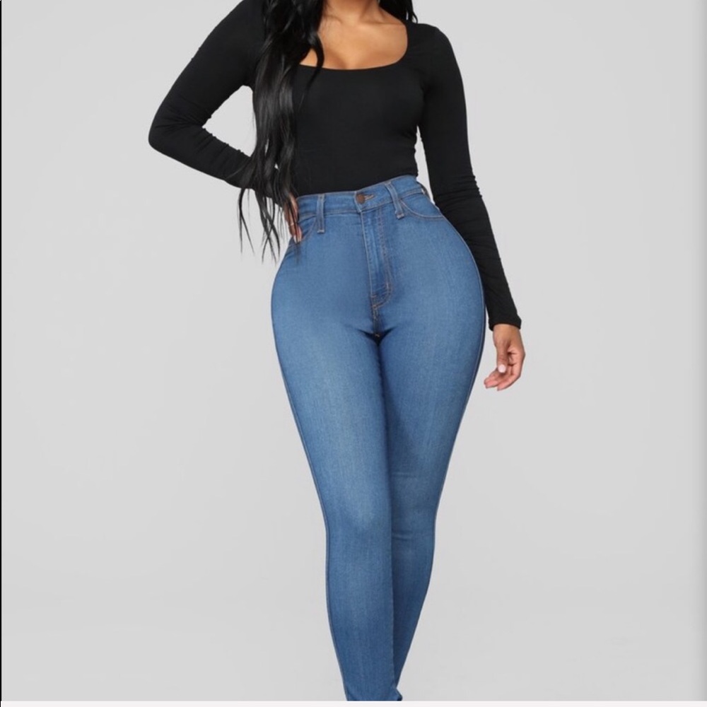 NEW Never worn-FashionNova High Waist Jeans Size 3